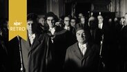 Reihe universitärer Honoratioren bei der Eröffnung der Medizinischen Akademie Lübeck 1964  