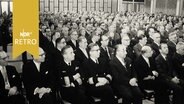 Publikum der Bundeswehr bei Amtseinführung eines neuen Verwaltungsdirektors (1964)  