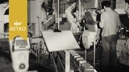 Fließbänder in einer Margarinefabrik 1964  