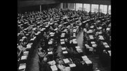 Gesamtansicht eines gefüllten Saals.(Archivbild)  