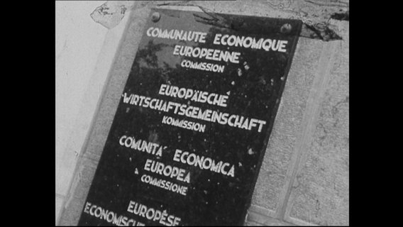 Schriftzug Europäische Wirtschaftsgemeinschaft auf einem Schild.  