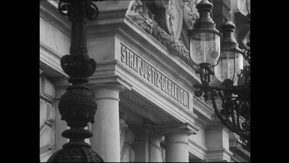 Ansicht des Straf-Justiz-Gebäudes in Hamburg  