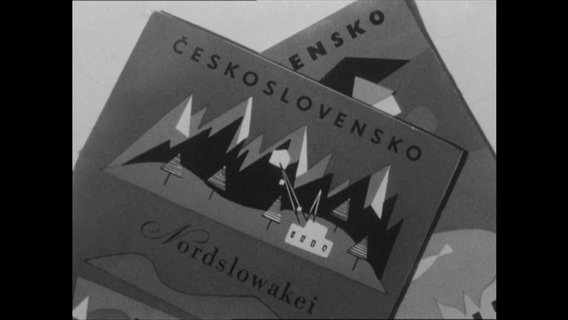 Reisebücher über die Slowakei als Touristeninformation (Archivbild)  
