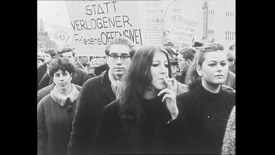 Studenten auf einer Demonstration (Archivbild)  