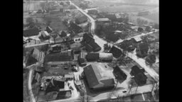 Eine Aufnahme des Dorfes Beckdorf aus der Luft  