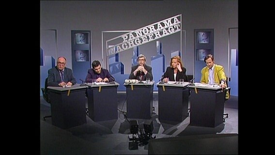 Eine Expertenrunde im Panorama Studio (Archivbild)  