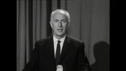 Paul Nevermann bei einer Ansprache 1964  