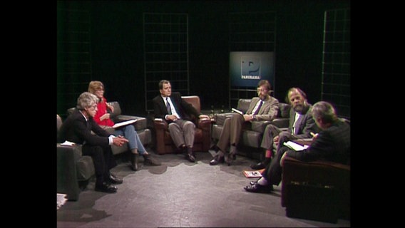 Eine Experten-Runde im Panorama-Studio (Archivbild).  
