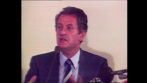 Uwe Barschel im Porträt (Archivbild).  