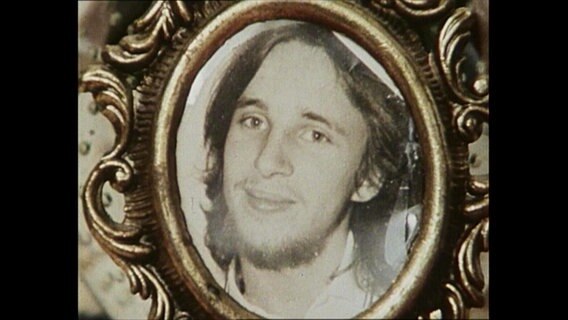 Ein eingerahmtes Foto von Ulrich Schmücker  