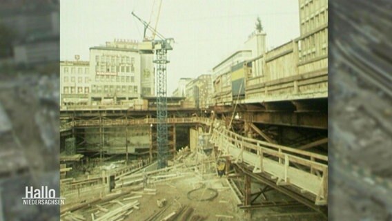 Blick in die U-Bahn-Baustelle in Hannover im Jahr 1965  