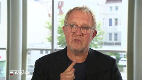 Der Schauspieler Harald Krassnitzer.  