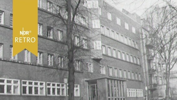 Gebäude der Landesversicherungsanstalt in Hamburg 1958  