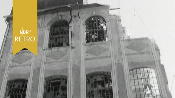 Hausruine nach einer Explosion in Wandsbek 1963  