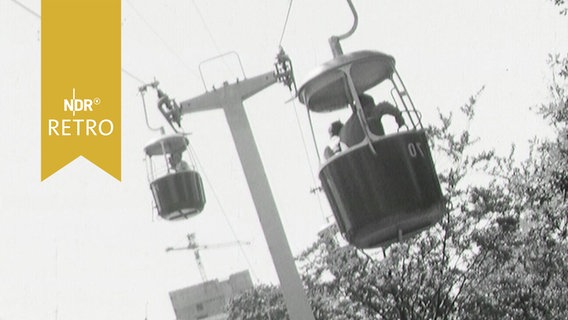 Gondeln der IGA-Seilbahn in Hamburg 1963  