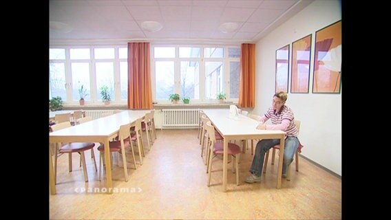 Eine Entzugspatientin in einer Klinik  