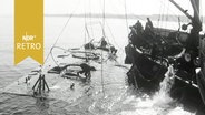 Kranschiff bei der Bergung eines Wracks (1964)  