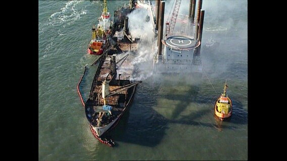 Das italienische Frachtschiff "Pallas" vor Amrum  