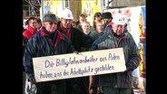 Demo-Plakat "Die Billiglohnarbeiter aus Polen haben uns den Arbeitsplatz gestohlen"  