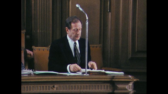 Hamburgs Bürgermeister Klaus Von Dohnanyi  