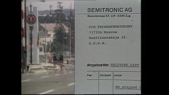 Ein Lieferschein mit der Adresse: Techonopromimport Moskau  