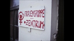 Schild der Frauengruppe Zentrum  