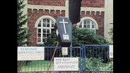 Demo-Plakate für sichere Arbeitsplätze  