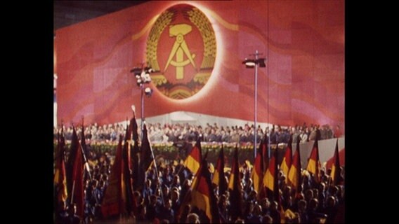 Feier zum 25. DDR-Jubiläum  