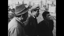 Drei Männer auf einer Baustelle (Archivbild)  