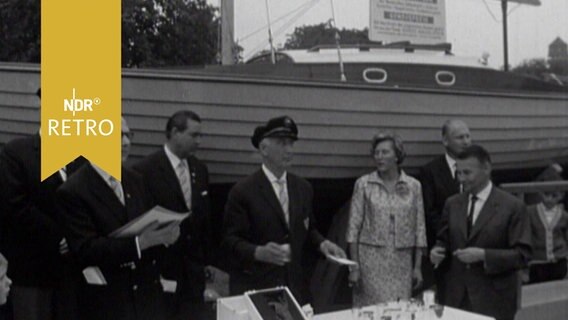 Siegerehrung bei der Tavemünder Woche 1963  