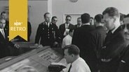 Ägyptische Polizisten bei einem Besuch im Polizeipräsidium Hamburg 1963  