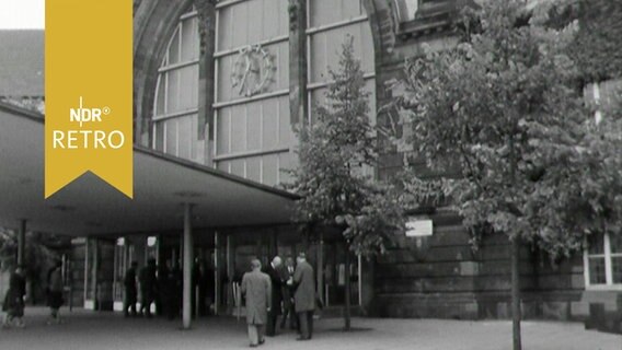 Hauptbahnhof Osnabrück 1963, Eingangsgebäude von außen  
