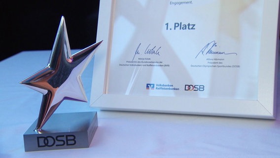 Der "Silberne Stern des Sports" vom DOSB. © NDR 