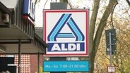 Reklameschild eines Aldi-Markt  