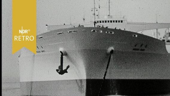 Ein Öltanker von vorne (1964)  