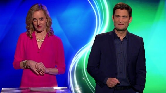 Judith Richter und Christian Ehring bei der Quizshow "Gefragt - Gefühlt".  