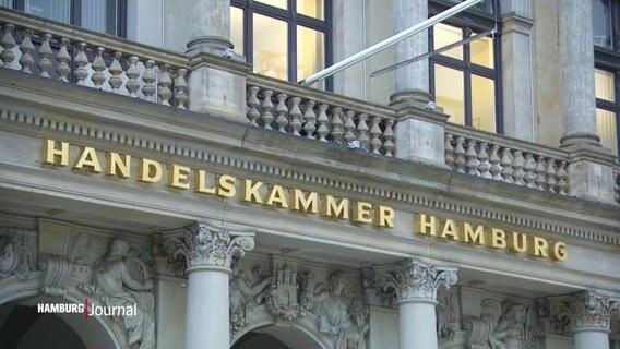 Die Fassade der Handelskammer Hamburg  