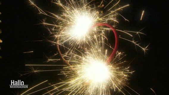 Feuerwerk in Form eines Herz © Screenshot 