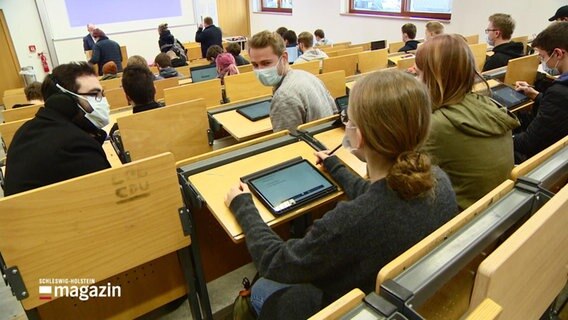 Studierende während des Unterrichtes. © Screenshot 