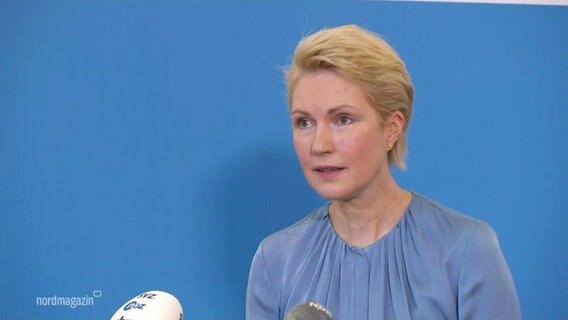 Ministerpräsidentin Schwesig im Interview. © Screenshot 