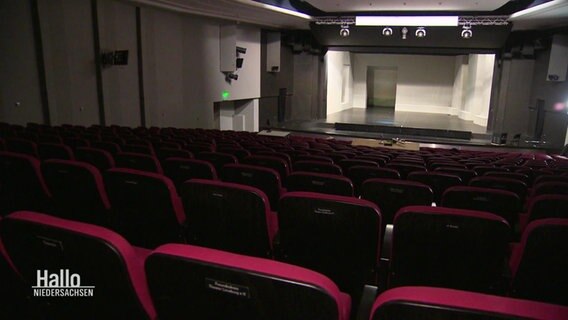 Der leere Zuschauerraum im Theater Lüneburg © Screenshot 