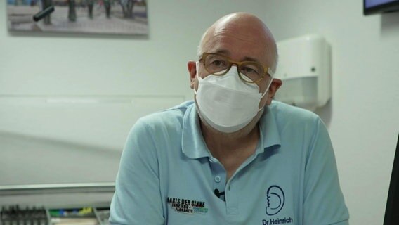 Dr. Dirk Heinrich, HNO-Arzt Dr. Dirk Heinrich, HNO-Arzt © Screenshot