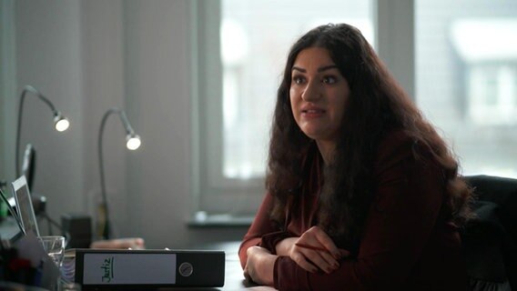 Cansu Özdemir Cansu Özdemir © Screenshot