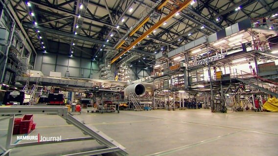 Im Inneren eines Lufthansa-Werkes. © Screenshot 