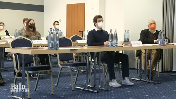 In einem Seminar zeigt Göttingens Amtsgerichtsdirektor Jens Rass Staatsanwälten und Richtern, worauf es dabei ankommt. © Screenshot 