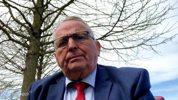 Der Umweltminister Backhaus im Interview. © Screenshot 