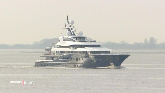 Die Luxusjacht "Solandge" auf der Elbe in Hamburg. © Screenshot 