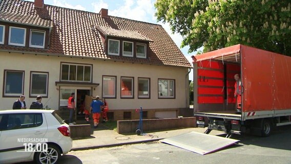 Ein einsturzgefährdetes Haus in Hannover Ahlem. © Screenshot 