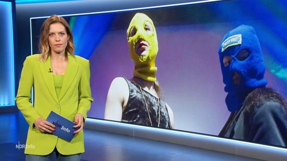 Jule Gölsdorf moderiert NDR Info am 24.05.2022 um 17:00 Uhr. © Screenshot 