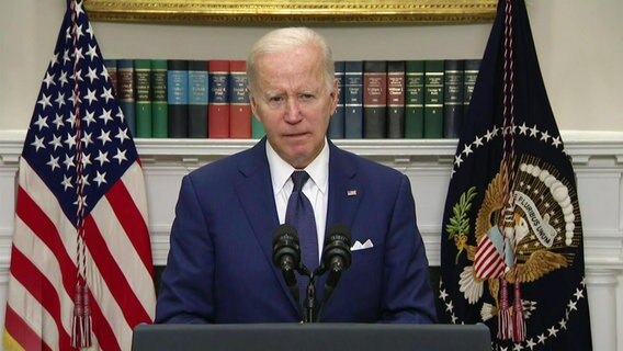 Der US-amerikanische Präsident Biden bei einer Ansprache im weißen Haus. © Screenshot 